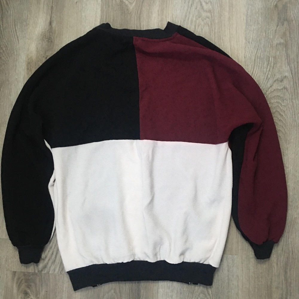 Color block pullover - Picture 2 of 3